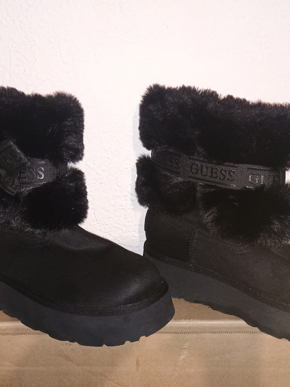 Guess stylish black